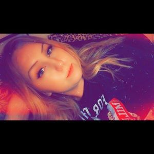 Meet your Posher, Melissa